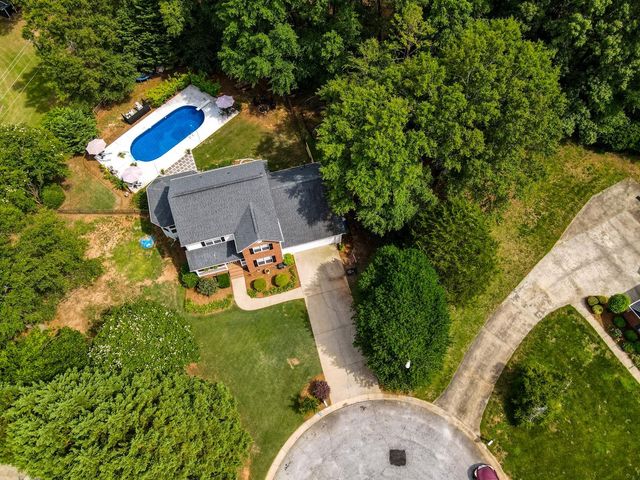 215 Doral Court, Spartanburg, SC 29301