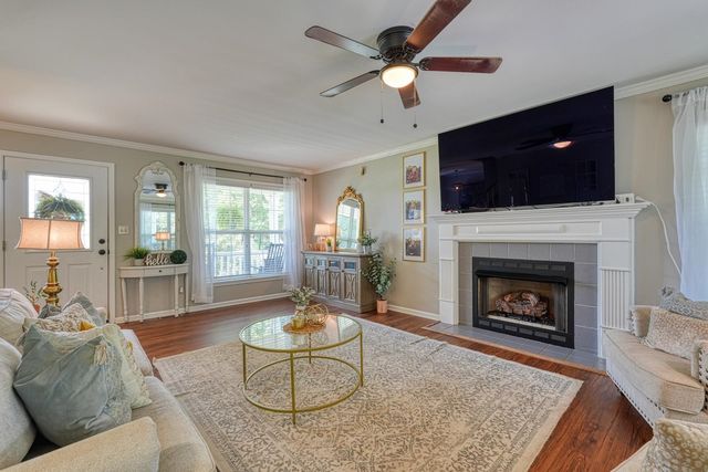 215 Doral Court, Spartanburg, SC 29301