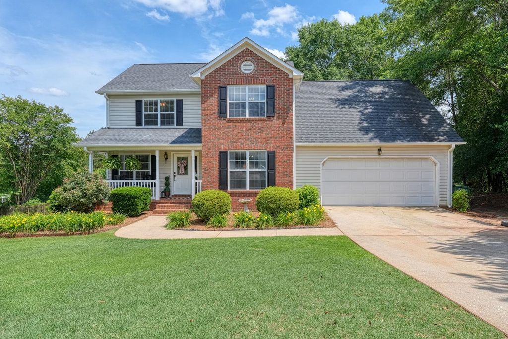 215 Doral Court, Spartanburg, SC 29301