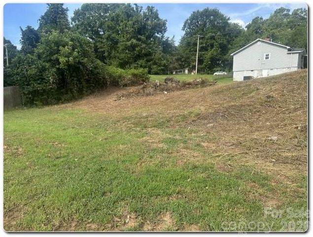 911 N Chester Street, Gastonia, NC 28052