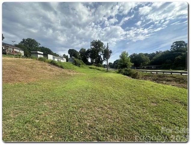 911 N Chester Street, Gastonia, NC 28052