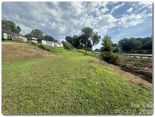 911 N Chester Street, Gastonia, NC 28052