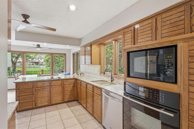 13105 W 69th Street, Shawnee, KS 66216