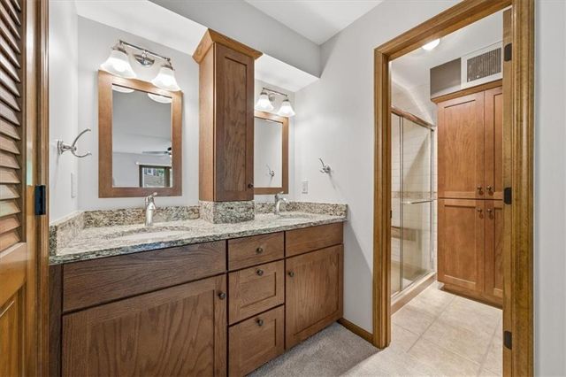 13105 W 69th Street, Shawnee, KS 66216