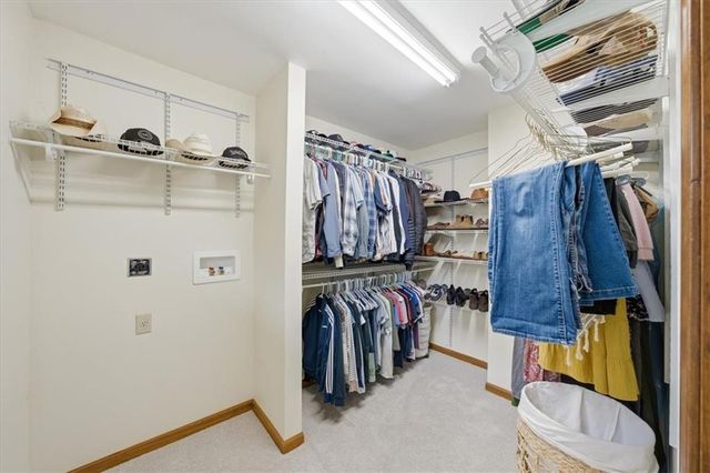 13105 W 69th Street, Shawnee, KS 66216