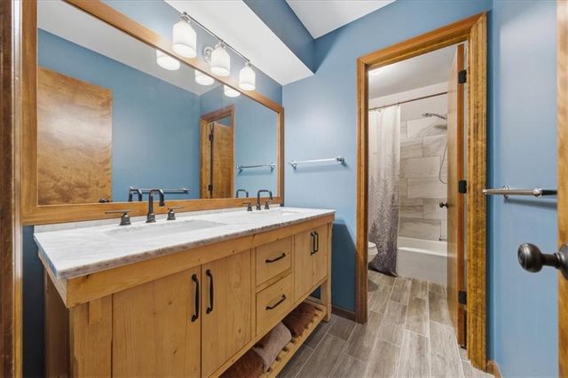 13105 W 69th Street, Shawnee, KS 66216