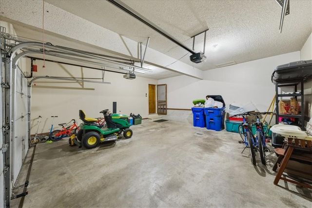 13105 W 69th Street, Shawnee, KS 66216