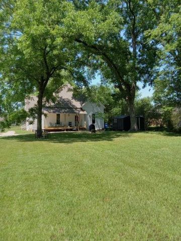 138 S Grace Street, Crockett, TX 75835