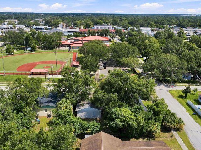 1037 E YUKON STREET, Tampa, FL 33604