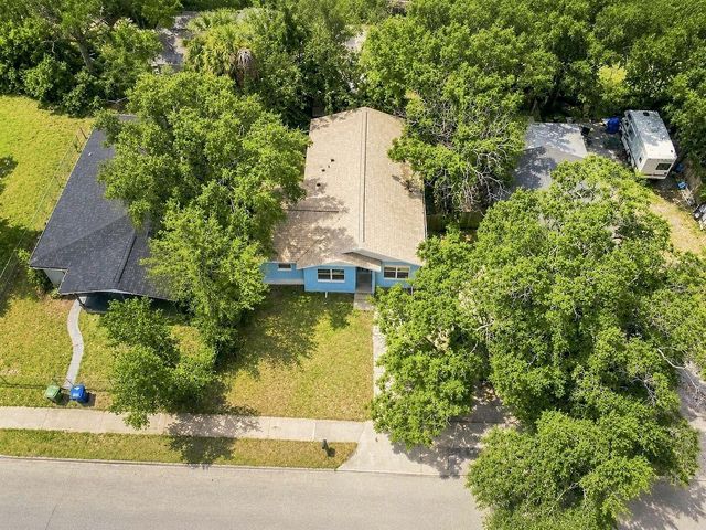 1037 E YUKON STREET, Tampa, FL 33604