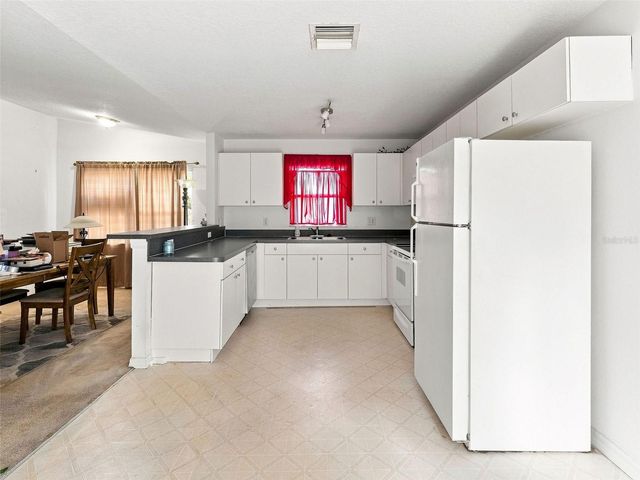 1037 E YUKON STREET, Tampa, FL 33604