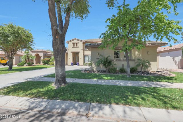 1740 W BARTLETT Way, Chandler, AZ 85248