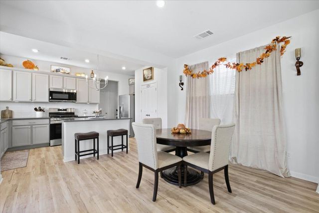 183 Weaver LN, Bastrop, TX 78602