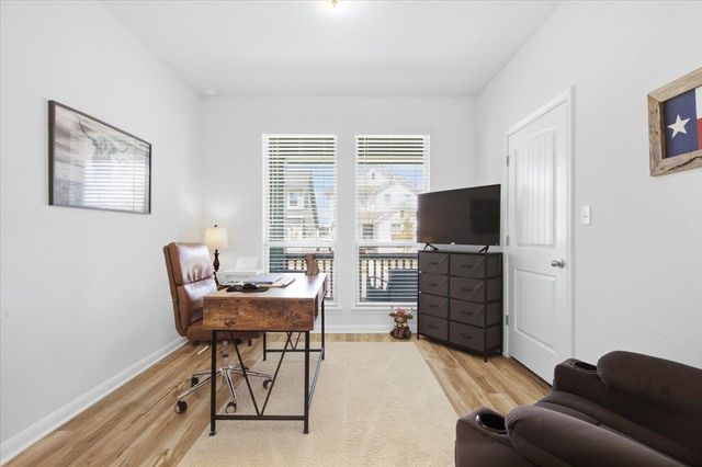 183 Weaver LN, Bastrop, TX 78602