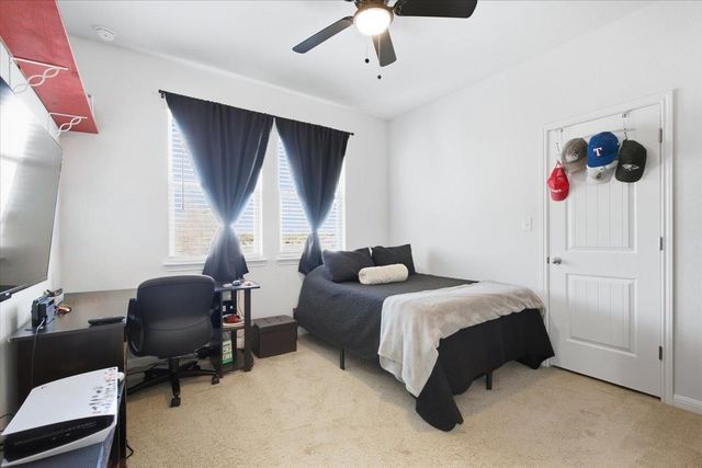 183 Weaver LN, Bastrop, TX 78602