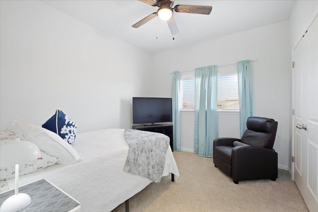 183 Weaver LN, Bastrop, TX 78602