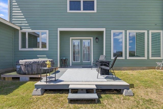 183 Weaver LN, Bastrop, TX 78602