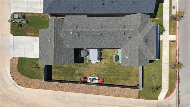183 Weaver LN, Bastrop, TX 78602