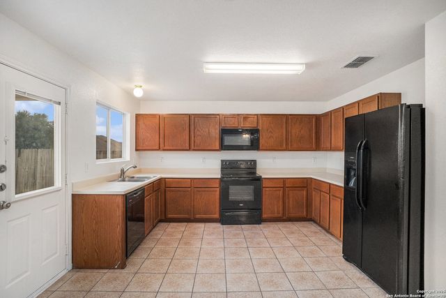 8510 Silver Willow, San Antonio, TX 78254