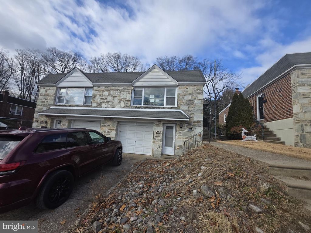 749 CINNAMINSON ST, Philadelphia, PA 19128