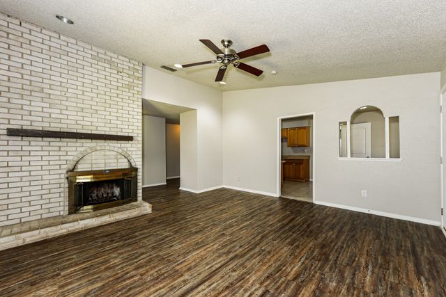 218 Longshadow Lane, Mesquite, TX 75149