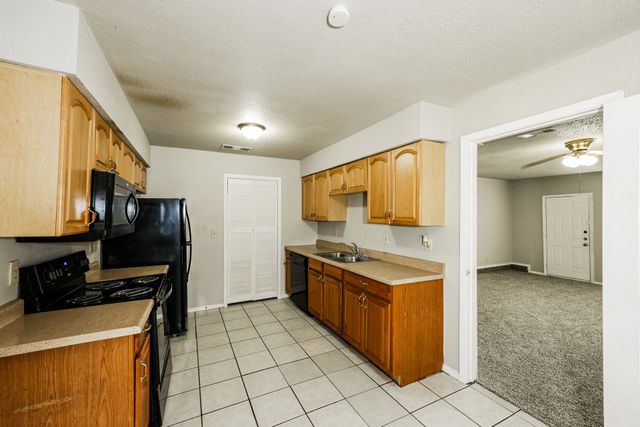 218 Longshadow Lane, Mesquite, TX 75149