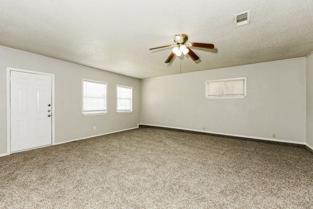 218 Longshadow Lane, Mesquite, TX 75149