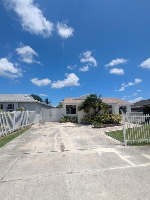 12335 SW 193rd Street 12335, Miami, FL 33177