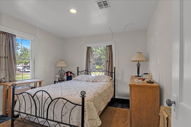 409 E Freeport Street, Broken Arrow, OK 74012