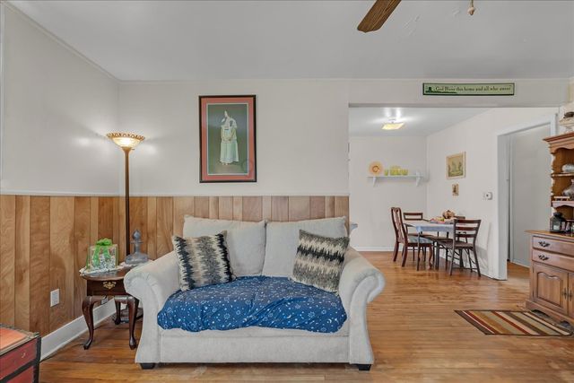 409 E Freeport Street, Broken Arrow, OK 74012