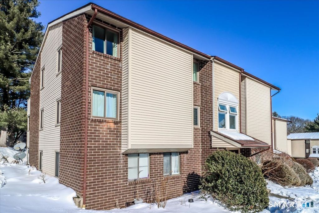 7 Padanaram Road C53, Danbury, CT 06811