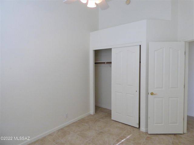 91 E FIREWHEEL Place, Oro Valley, AZ 85755