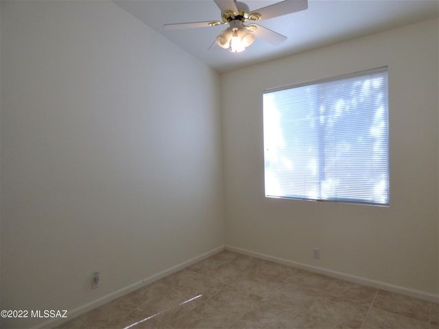 91 E FIREWHEEL Place, Oro Valley, AZ 85755