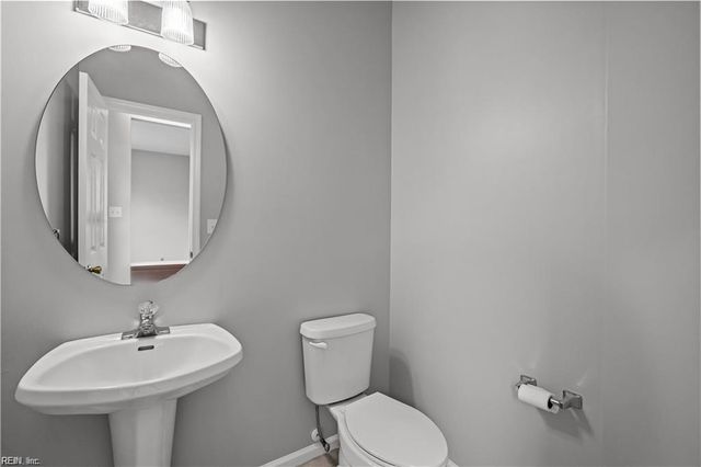 2100 Oaklawn CT, Virginia Beach, VA 23454