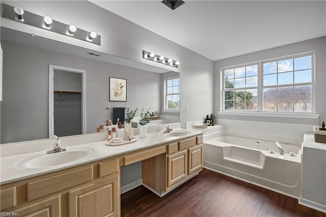 2100 Oaklawn CT, Virginia Beach, VA 23454