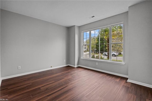 2100 Oaklawn CT, Virginia Beach, VA 23454