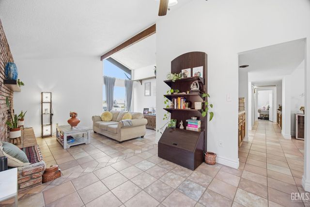 403 Alpine Street, Taft, CA 93268