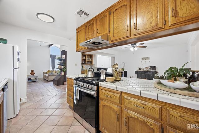 403 Alpine Street, Taft, CA 93268