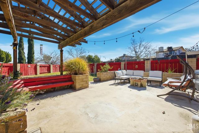 403 Alpine Street, Taft, CA 93268