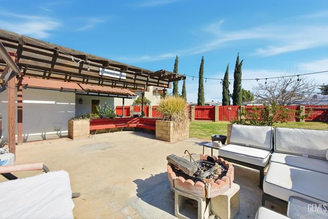 403 Alpine Street, Taft, CA 93268