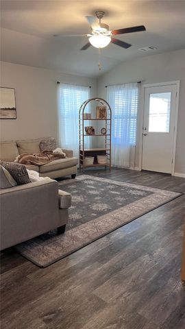 3242 Deckard Drive, Royse City, TX 75189