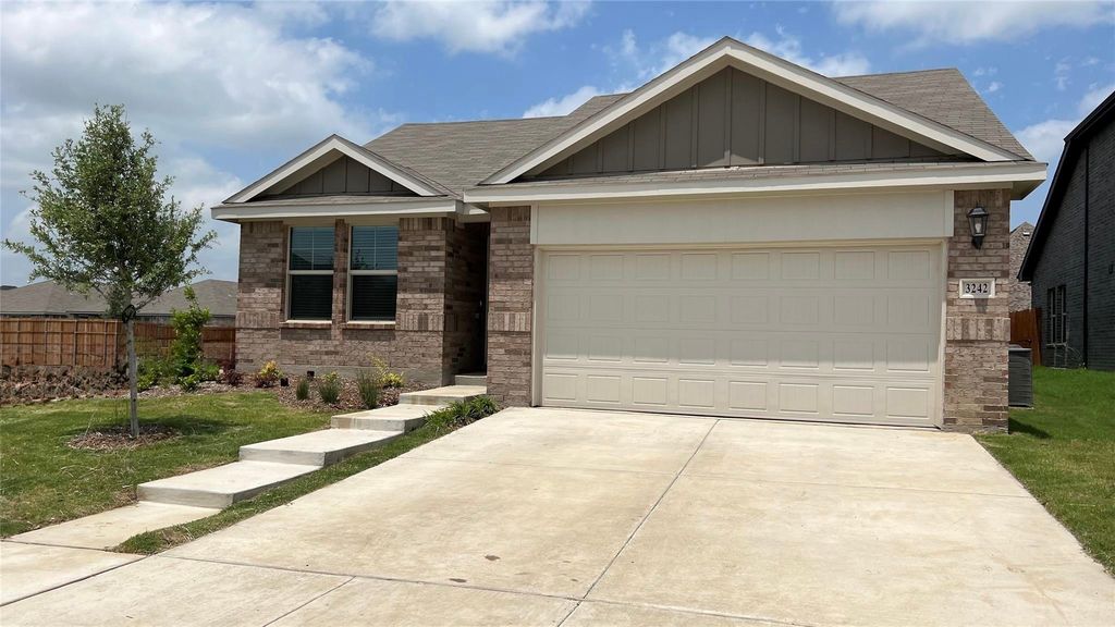 3242 Deckard Drive, Royse City, TX 75189