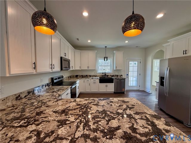 7969 Pennsylvania Ave, West Point, VA 23181