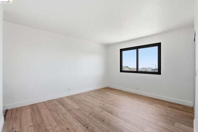 465 Verducci Dr, Daly City, CA 94015
