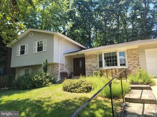 2002 BYRD RD, Vienna, VA 22182