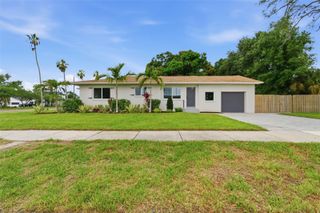 1401 49TH STREET N, St Petersburg, FL 33710