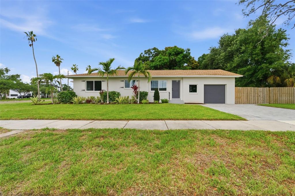 1401 49TH STREET N, St Petersburg, FL 33710