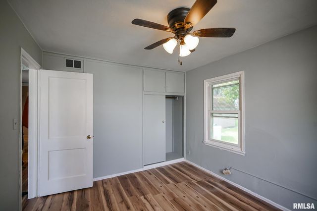 3021 W PROCTOR Street, Peoria, IL 61605