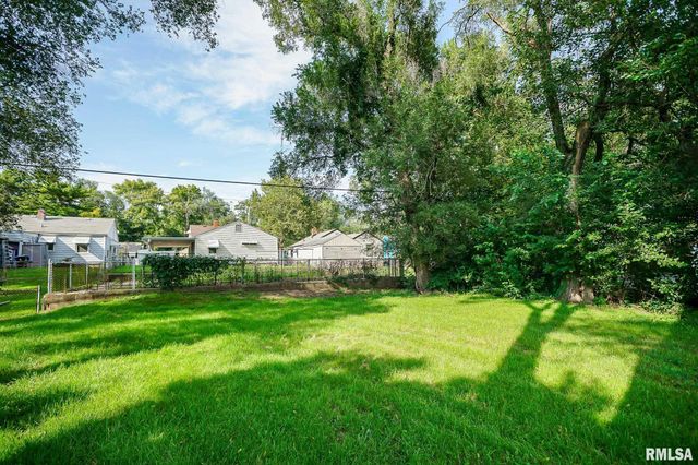 3021 W PROCTOR Street, Peoria, IL 61605