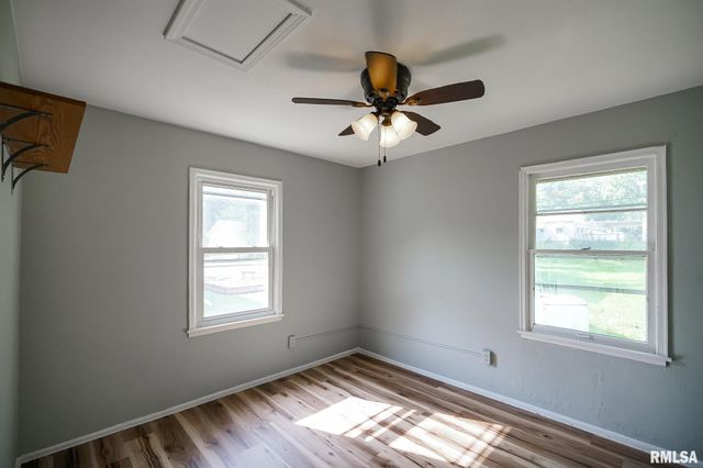 3021 W PROCTOR Street, Peoria, IL 61605